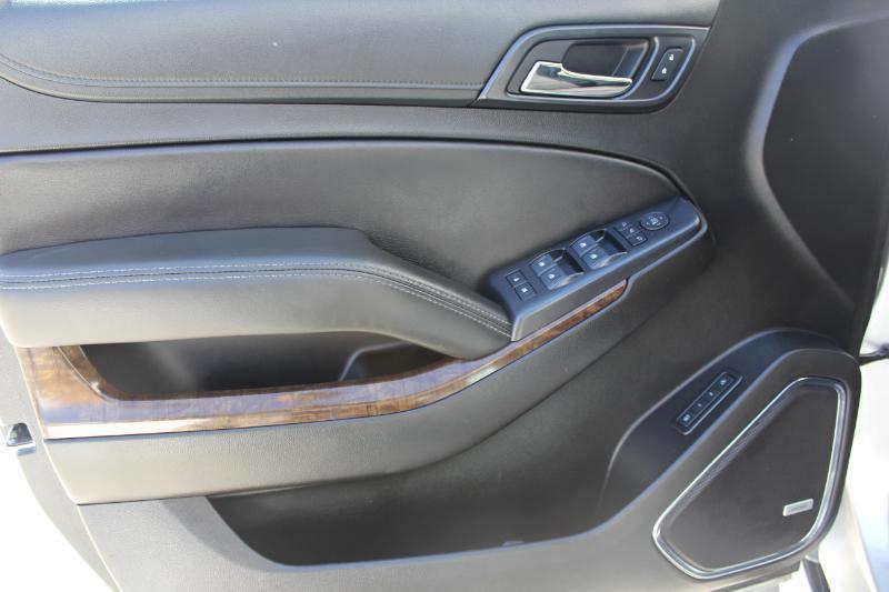 Chevrolet Suburban LT 2WD 2018