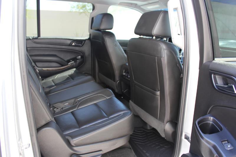 Chevrolet Suburban LT 2WD 2018