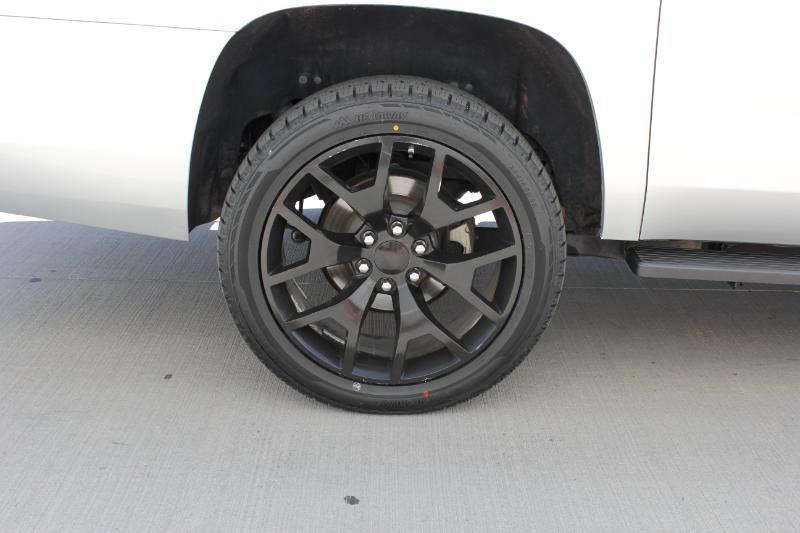 Chevrolet Suburban LT 2WD 2018