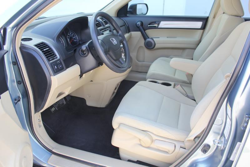 Honda CR-V LX 2WD 5-Speed AT 2010