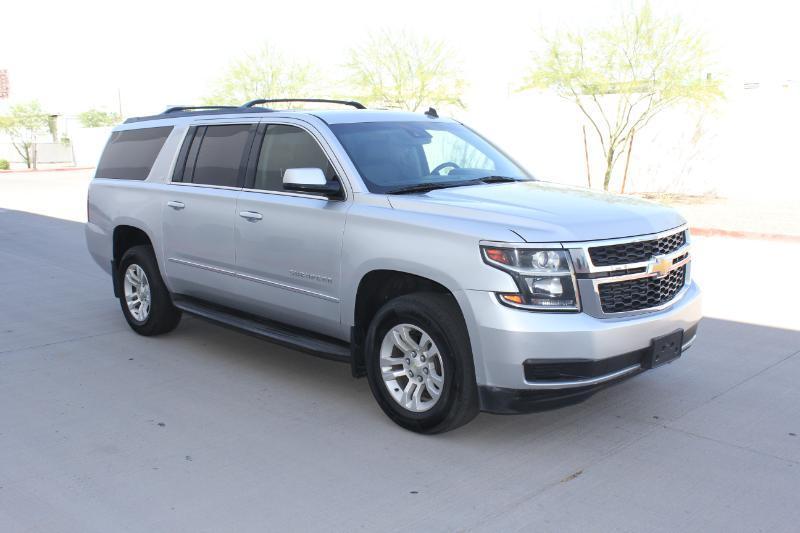 Chevrolet Suburban LT 1500 4WD 2015