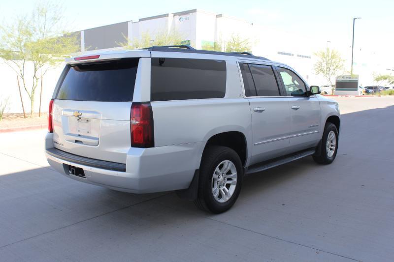 Chevrolet Suburban LT 1500 4WD 2015
