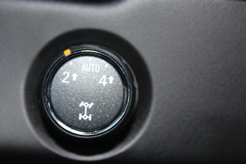 Chevrolet Suburban LT 1500 4WD 2015