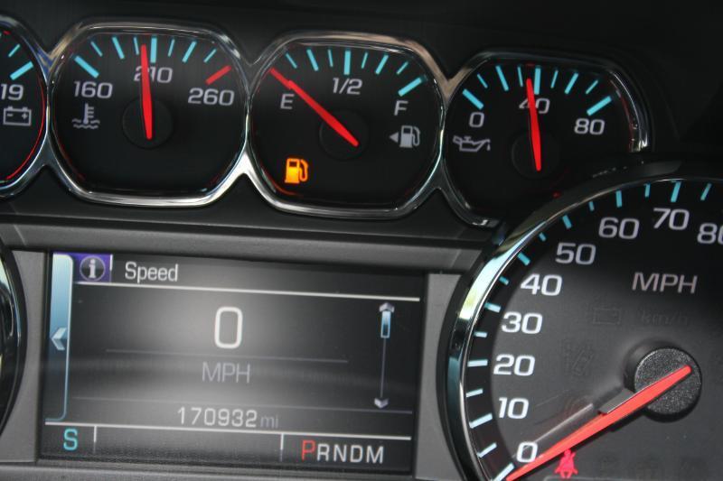 Chevrolet Suburban LT 1500 4WD 2015