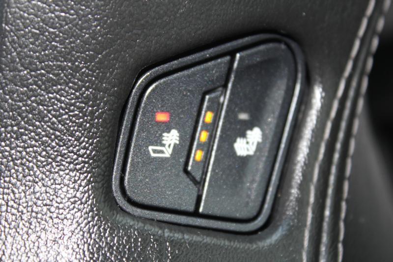 Chevrolet Suburban LT 1500 4WD 2015