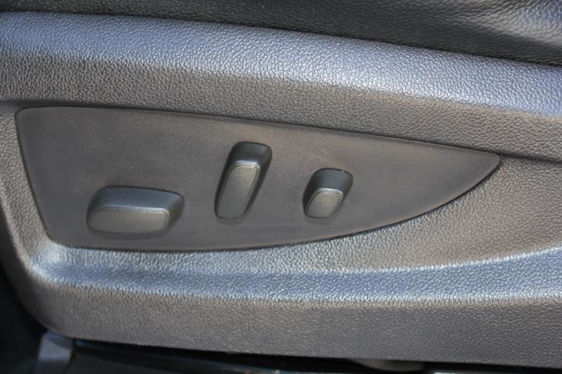 Chevrolet Suburban LT 1500 4WD 2015