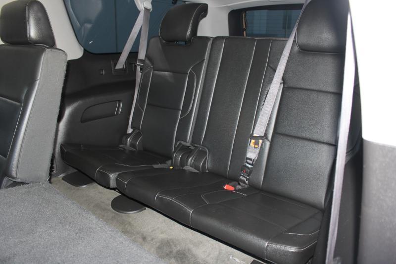 Chevrolet Suburban LT 1500 4WD 2015