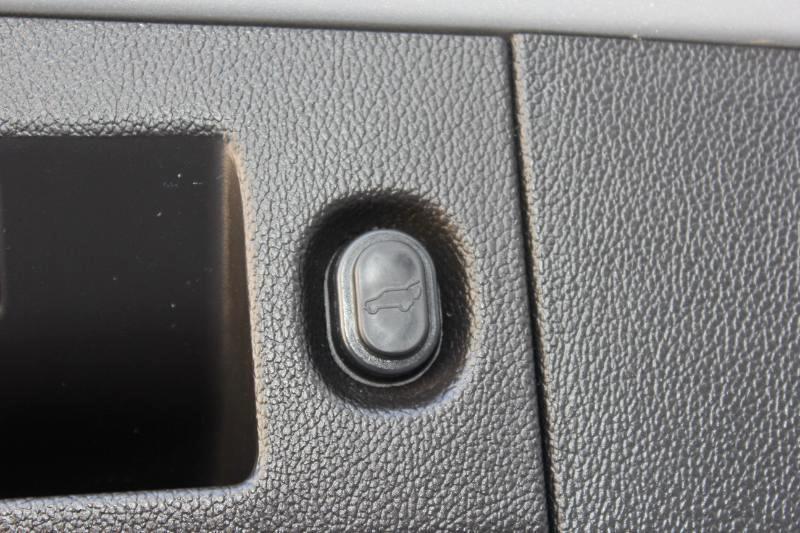 Chevrolet Suburban LT 1500 4WD 2015