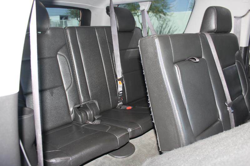 Chevrolet Suburban LT 1500 4WD 2015