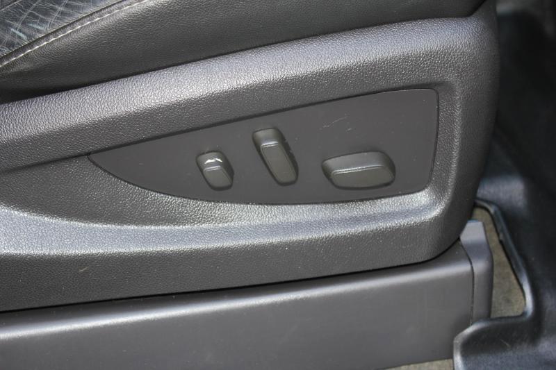 Chevrolet Suburban LT 1500 4WD 2015