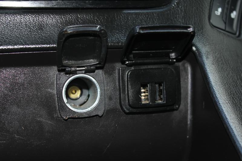 Chevrolet Suburban LT 1500 4WD 2015