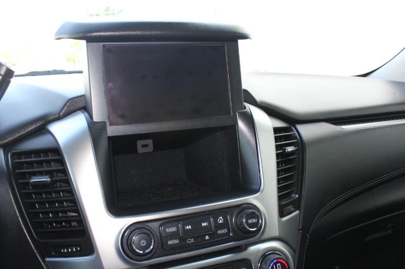 Chevrolet Suburban LT 1500 4WD 2015