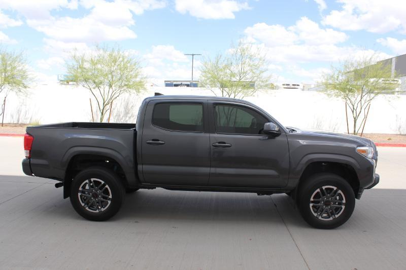 Toyota Tacoma  2017