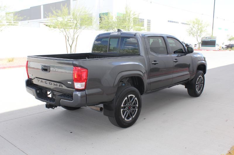 Toyota Tacoma  2017
