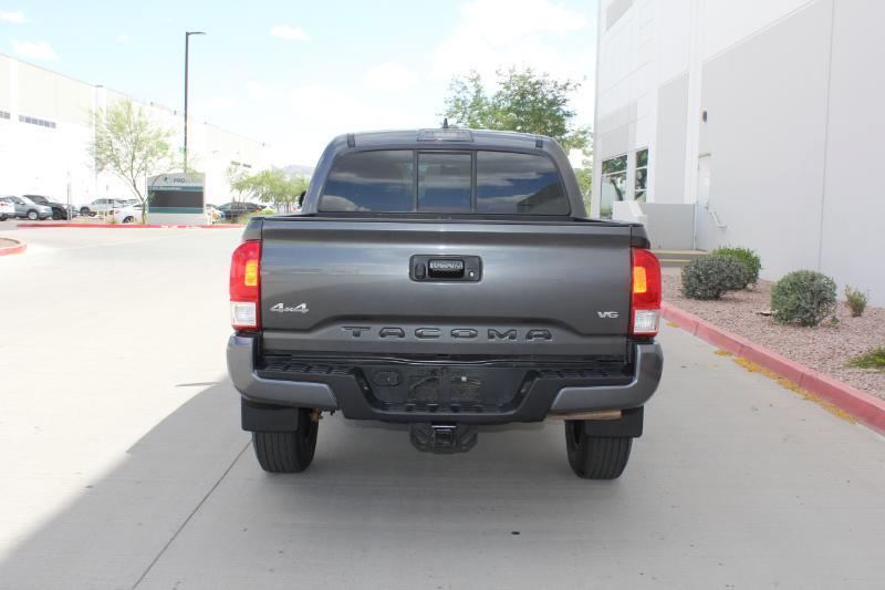 Toyota Tacoma  2017