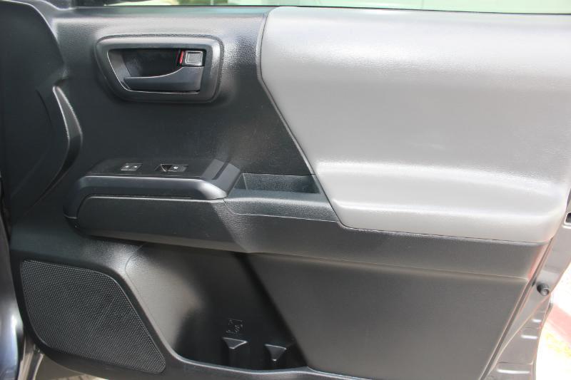 Toyota Tacoma  2017