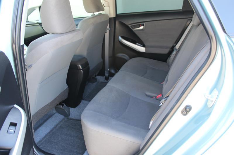 Toyota Prius Two 2015