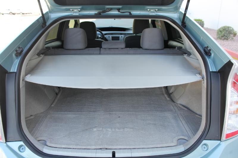 Toyota Prius Two 2015