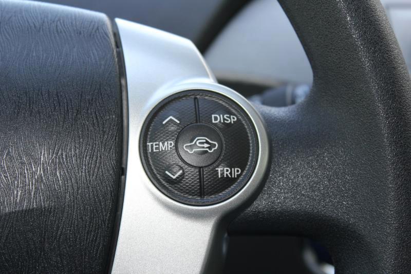 Toyota Prius Two 2015