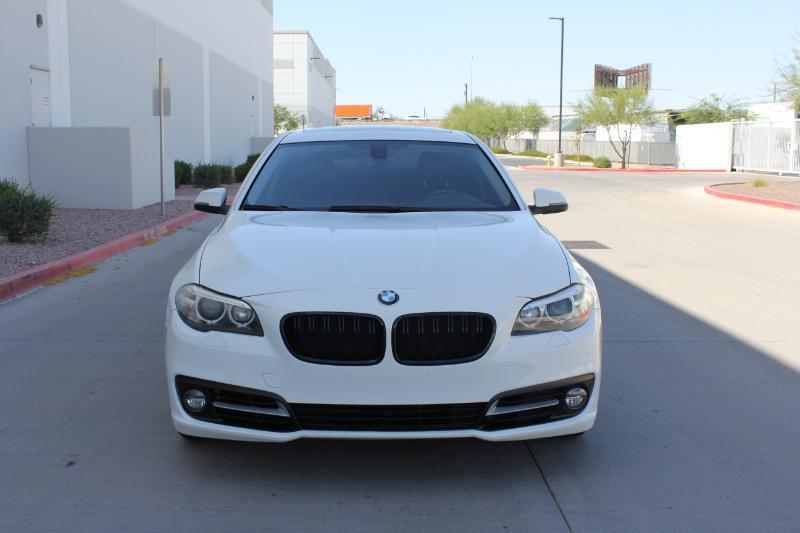 BMW 5-Series 528i 2016