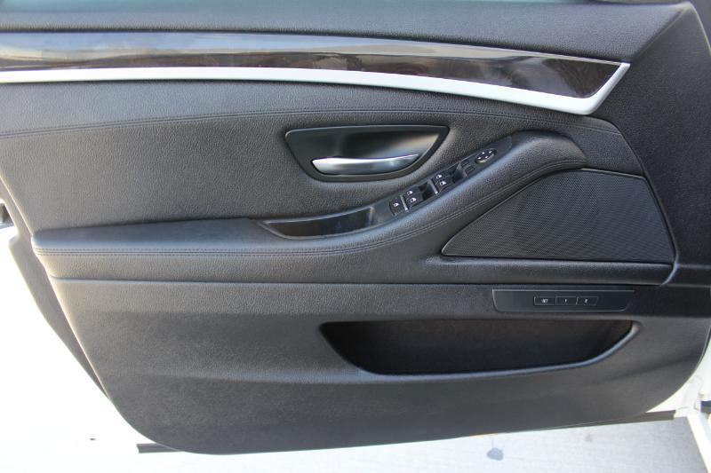 BMW 5-Series 528i 2016