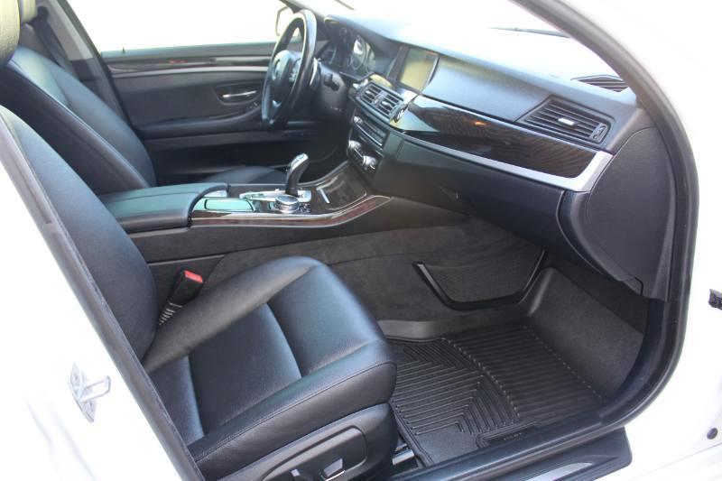 BMW 5-Series 528i 2016