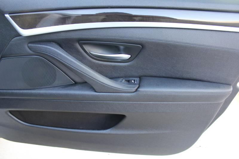 BMW 5-Series 528i 2016
