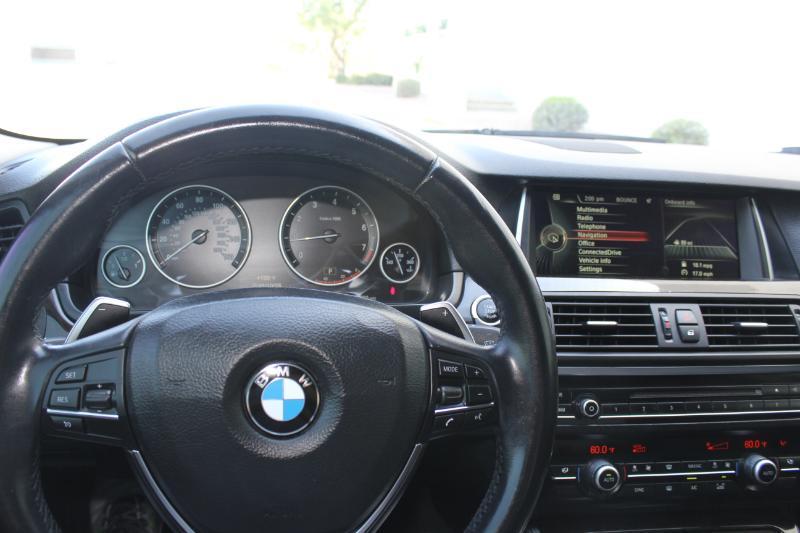 BMW 5-Series 528i 2016