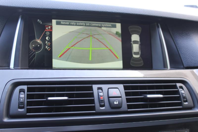 BMW 5-Series 528i 2016