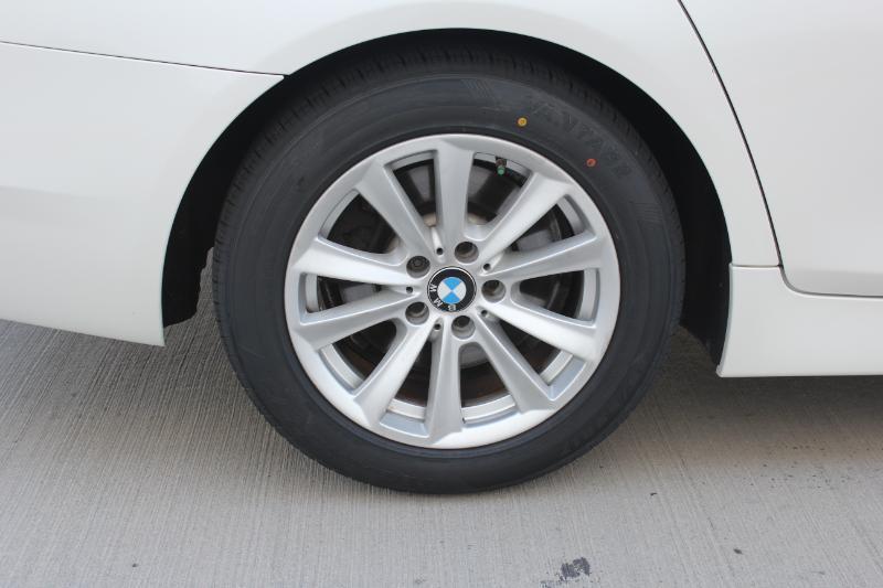 BMW 5-Series 528i 2016