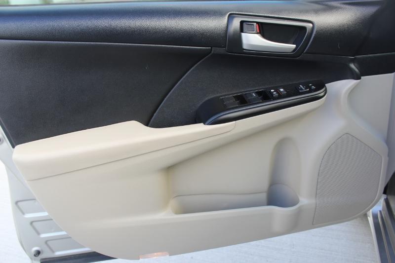 Toyota Camry LE 2014