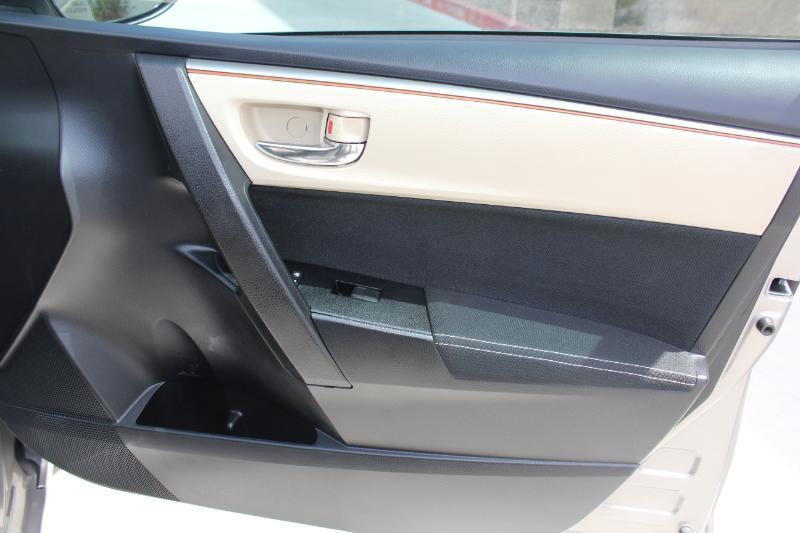 Toyota Corolla  2014