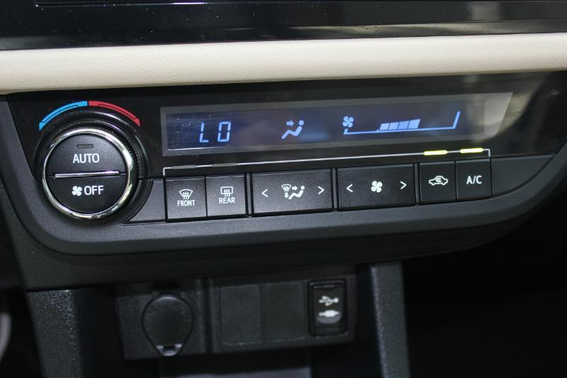 Toyota Corolla  2014