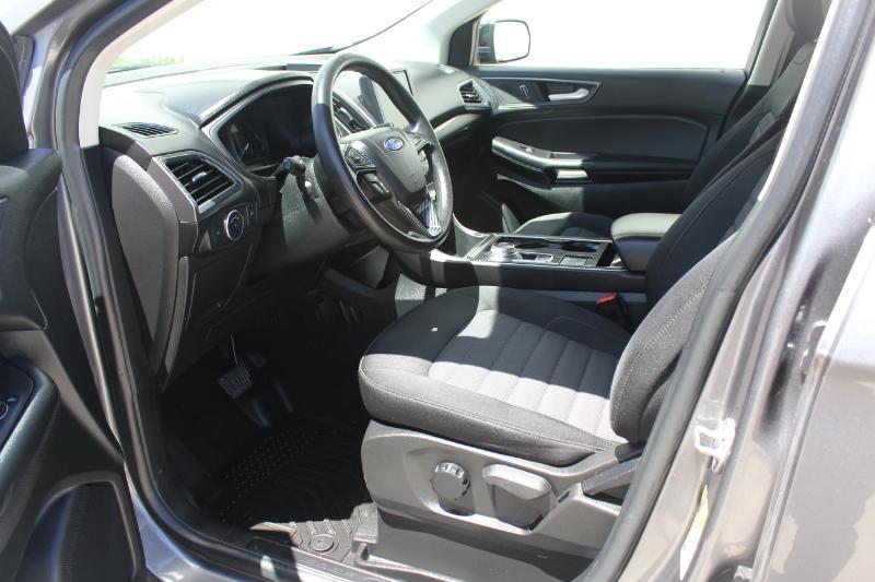 Ford Edge SE AWD 2022