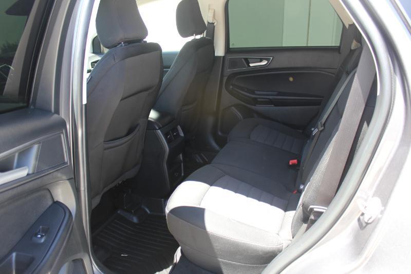Ford Edge SE AWD 2022