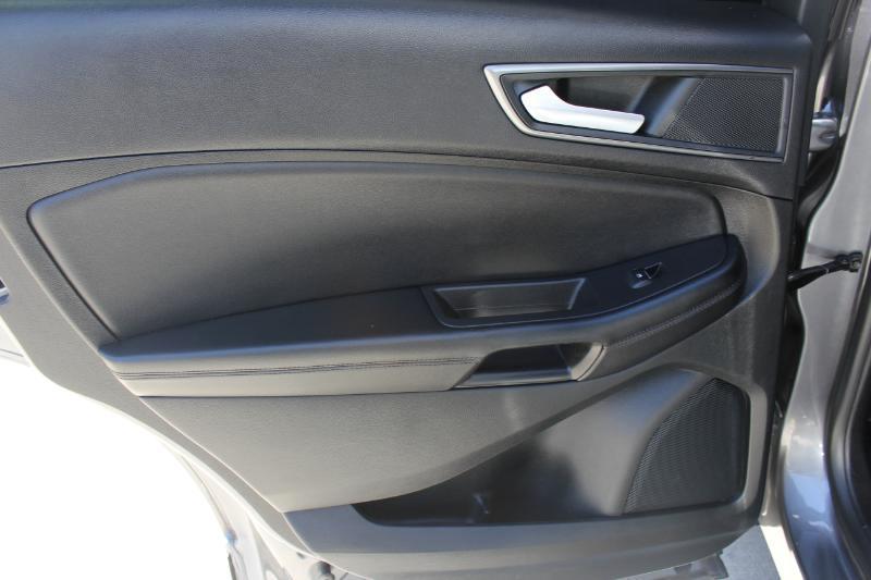 Ford Edge SE AWD 2022