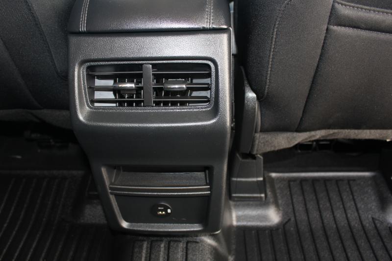 Ford Edge SE AWD 2022