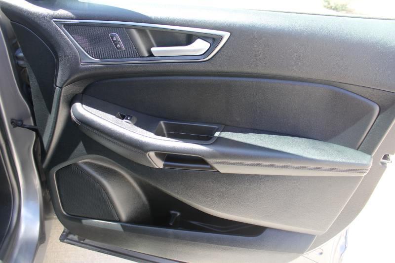 Ford Edge SE AWD 2022