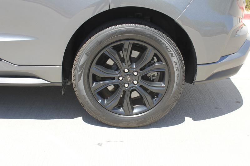 Ford Edge SE AWD 2022