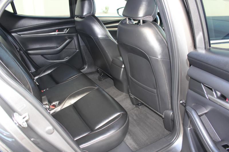 Mazda MAZDA3  2023