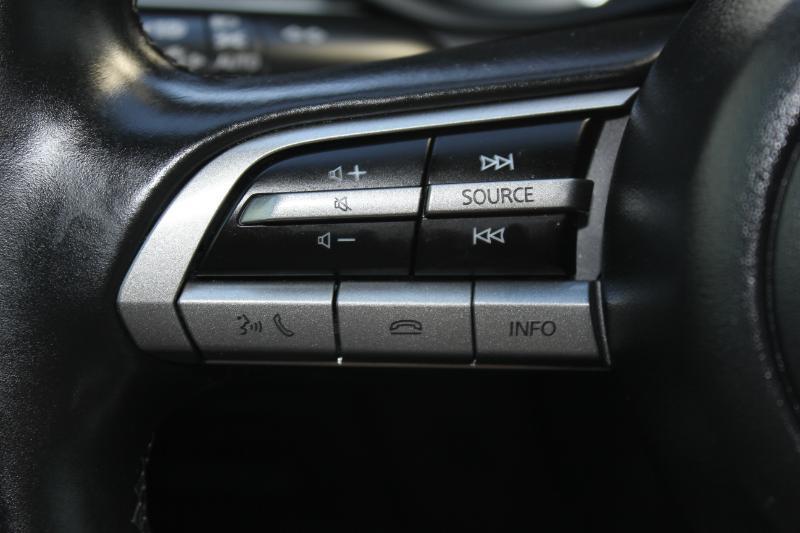 Mazda MAZDA3  2023