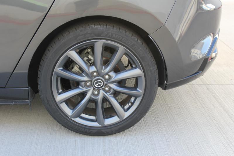 Mazda MAZDA3  2023