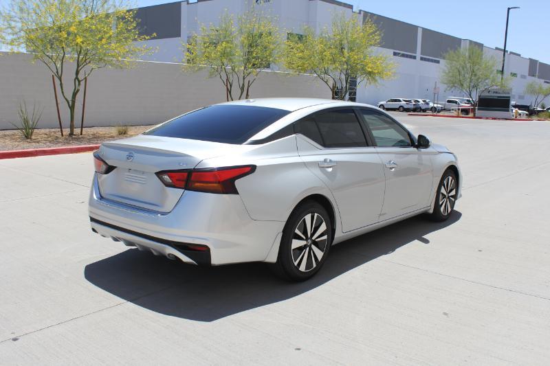 Nissan Altima 2.5 SV 2022