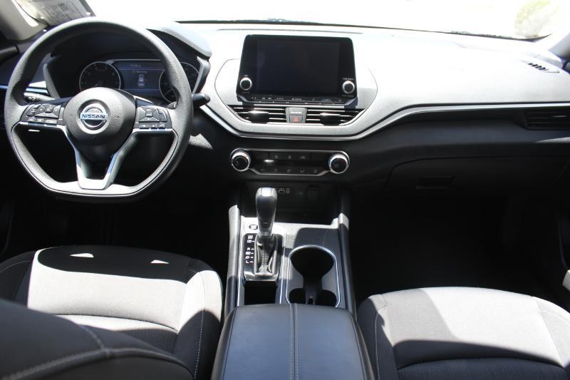 Nissan Altima 2.5 SV 2022