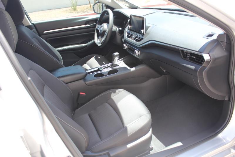Nissan Altima 2.5 SV 2022