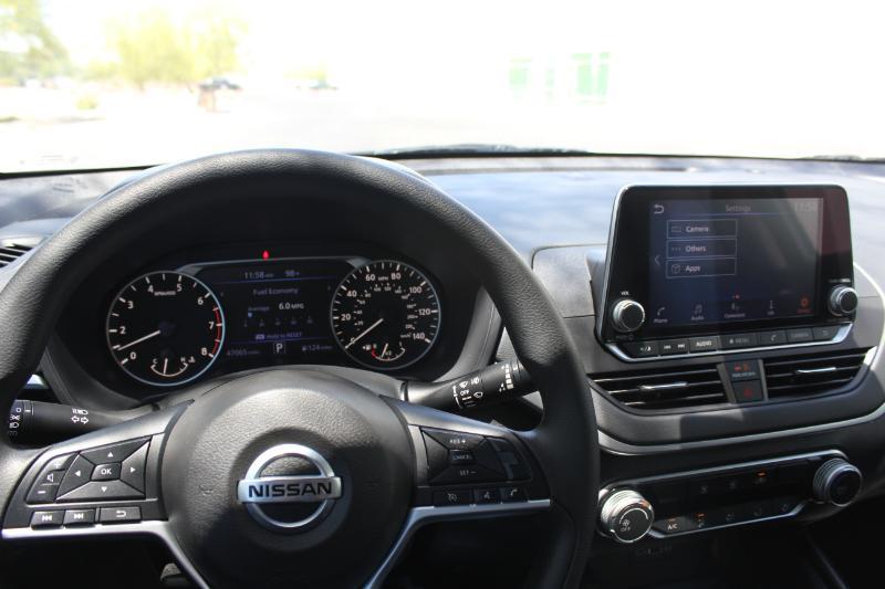 Nissan Altima 2.5 SV 2022