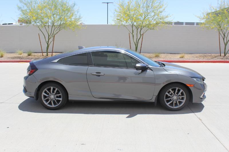Honda Civic EX coupe 2020