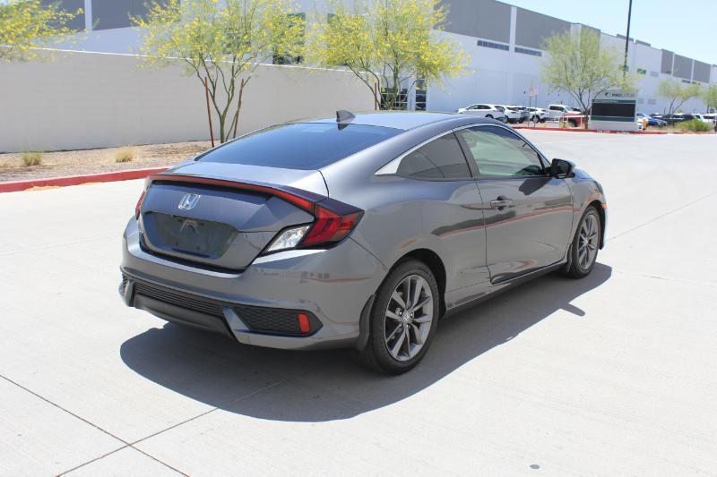 Honda Civic EX coupe 2020
