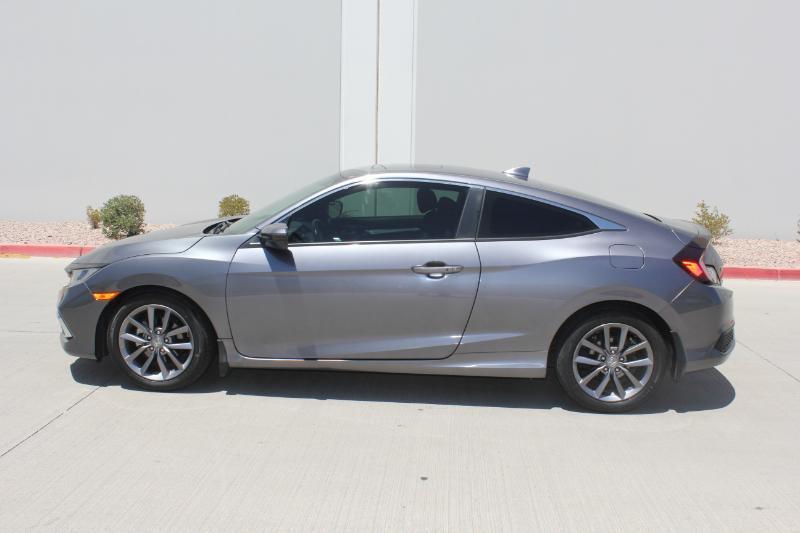 Honda Civic EX coupe 2020