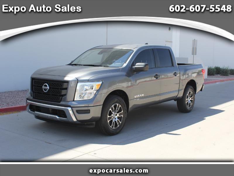 Nissan Titan SV Crew Cab 4WD 2022